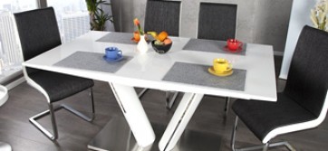 Jídelní stoly v moderním designu pro pohodlné stolování nejen doma